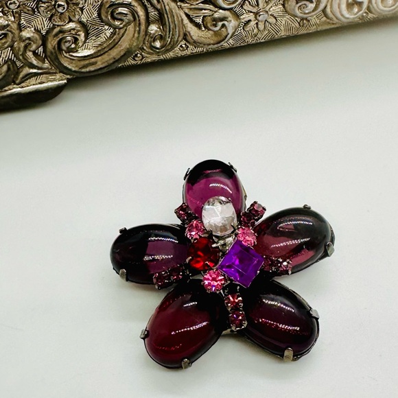 Vintage Purple Rhinestone Flower Brooch - Picture 8 of 8